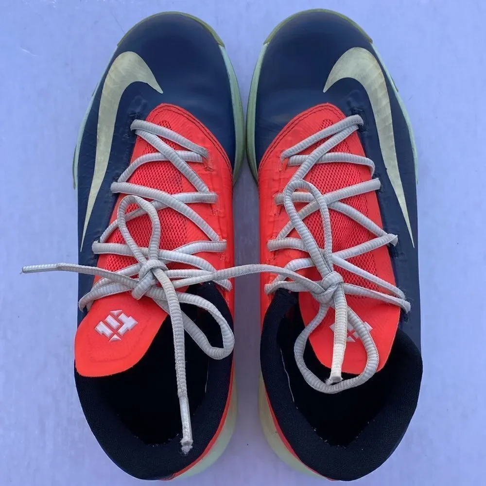 NIKE KD #627971-991 Sneakers Size 6Y